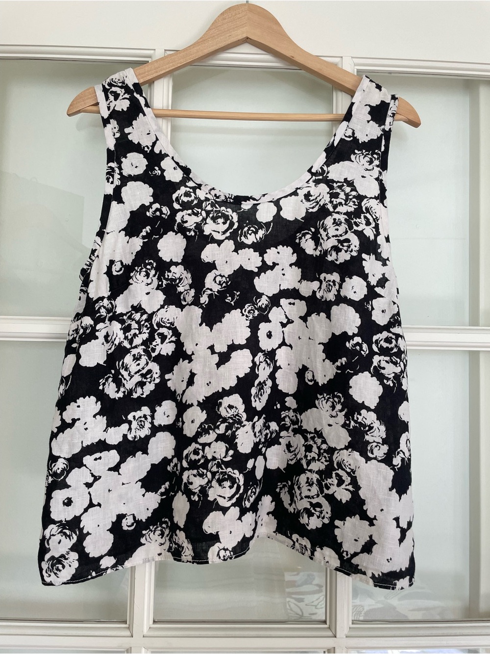Everlane 100% linen scoop tank black / bone floral print sleeveless blouse sz 6 - Picture 4 of 8